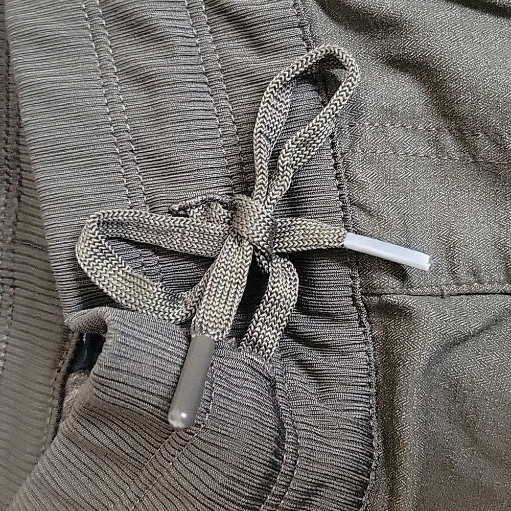 GUC The North Face Aphrodite Capris - Picture 5 of 9